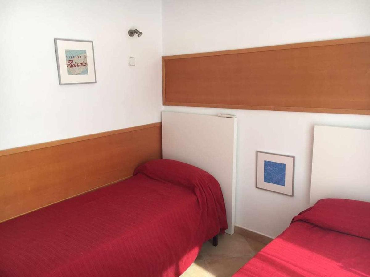 Nice And Quiet Flat In Premia De Mar Hutb Экстерьер фото